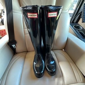 Hunter Boot Adjustable Back High Rainboot in Black Gloss Size 9
